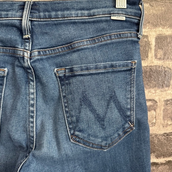 Mother the Mid Rise Dazzler Ankle jeans in Sweet & Sassy - Picture 8 of 12